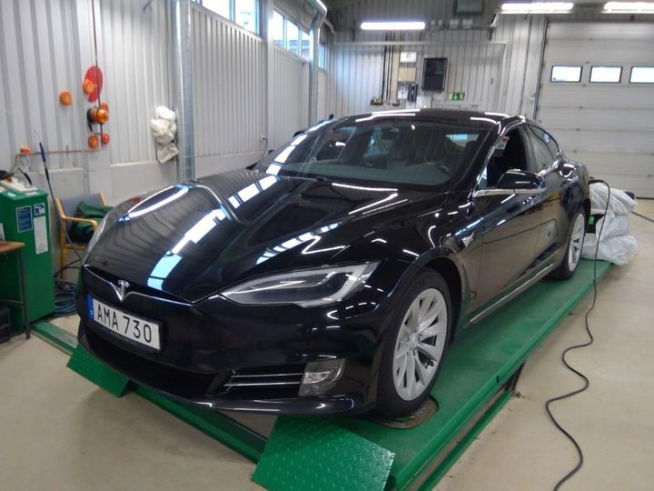 Tesla Model s (2018)