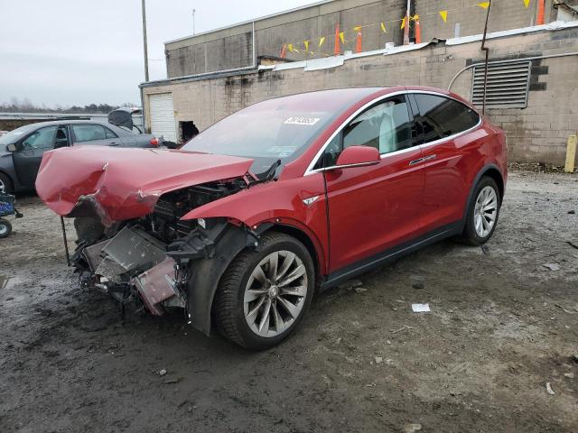 Tesla Model x (2016)