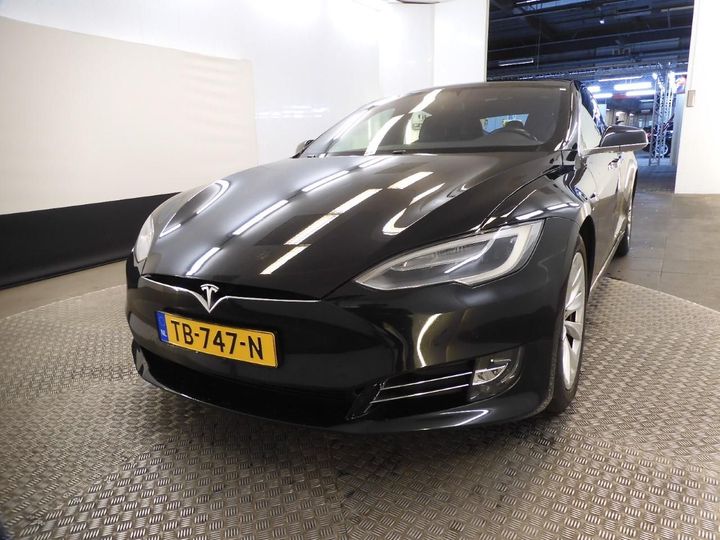 Tesla Model s (2018)