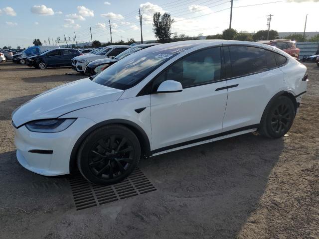 Tesla Model x (2022)
