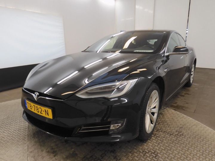 Tesla Model s (2018)