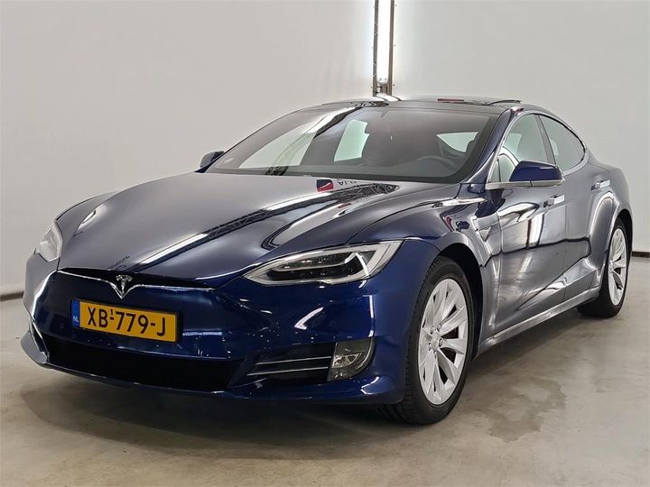 Tesla Model s (2018)