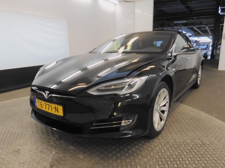 Tesla Model s (2018)