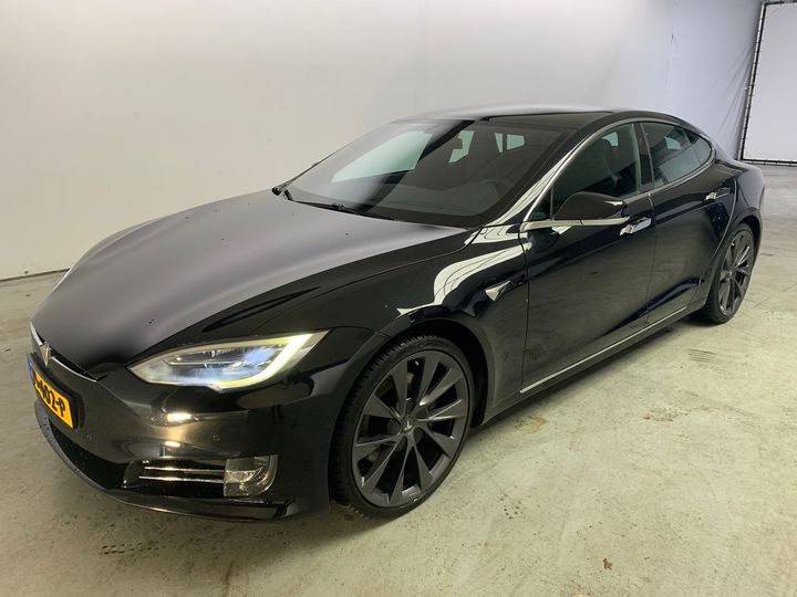 Tesla Model s (2018)