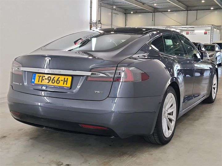 Tesla Model s (2018)
