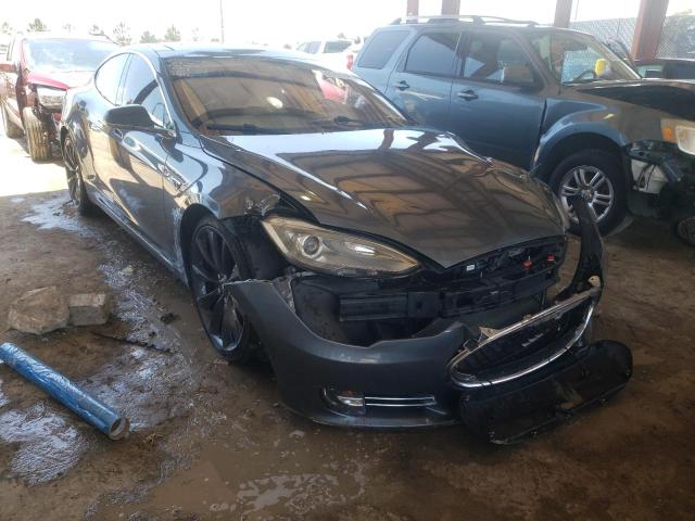 Tesla Model s (2013)