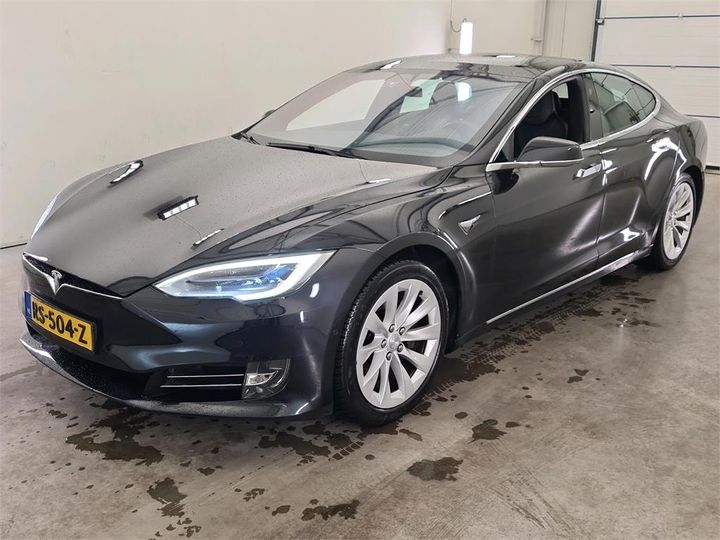 Tesla Model s (2017)