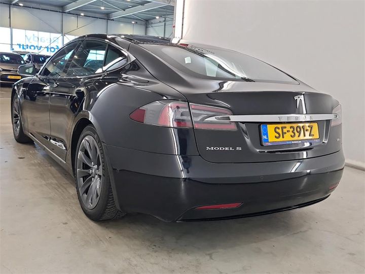 Tesla Model s (2018)