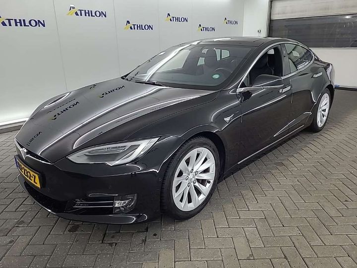 Tesla Model s (2018)