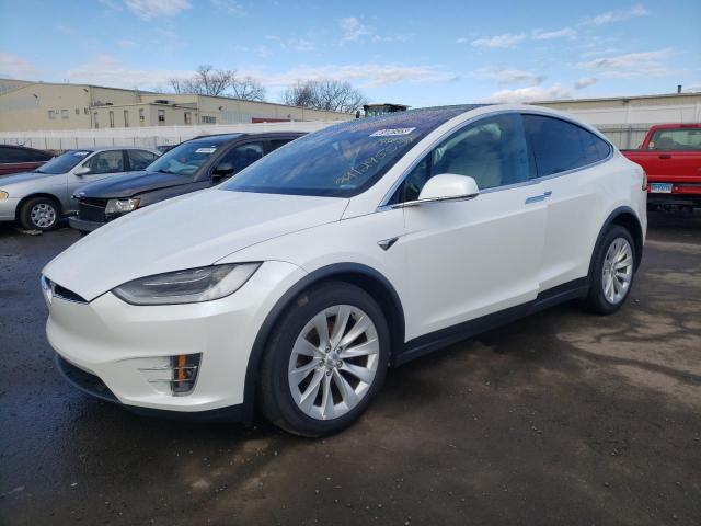 Tesla Model x (2021)