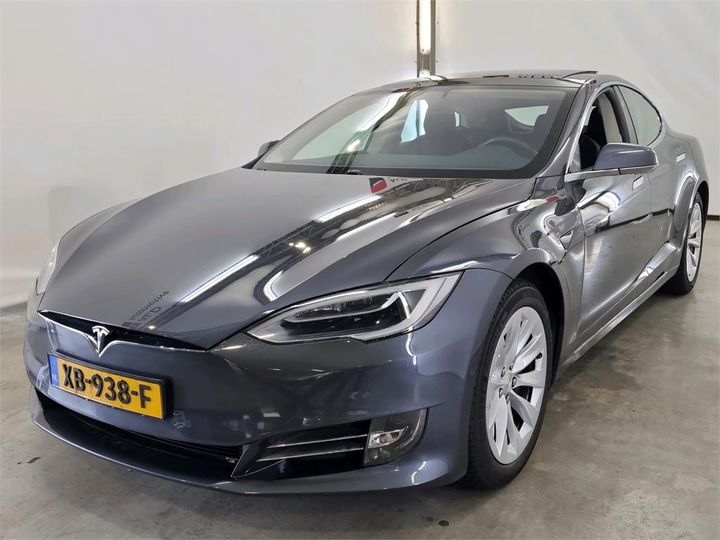 Tesla Model s (2018)