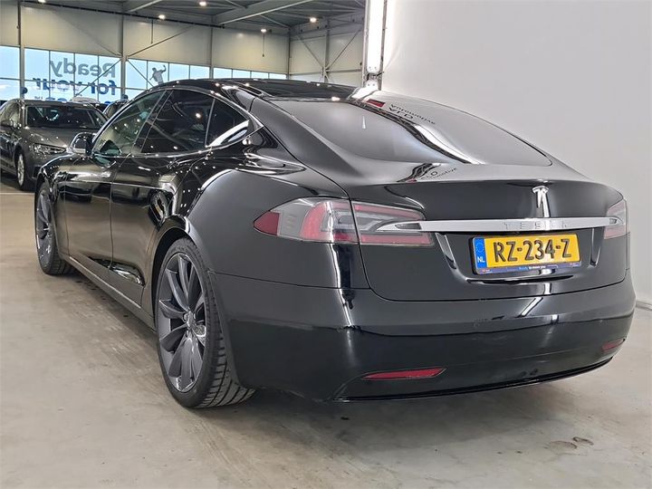 Tesla Model s (2018)