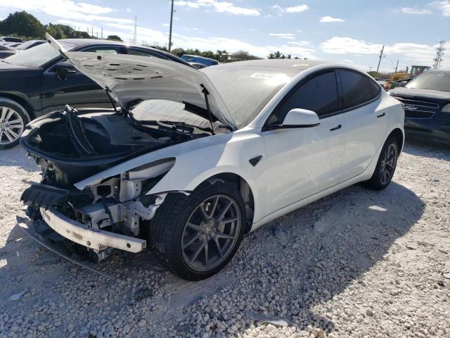Tesla Model 3 (2021)