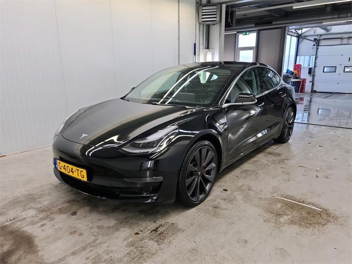 Tesla 3 (2019)
