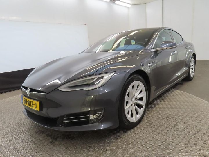Tesla Model s (2018)