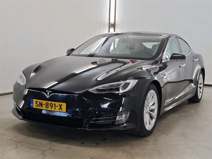 Tesla Model s (2018)