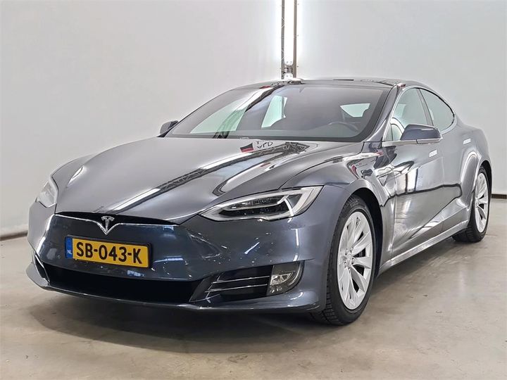 Tesla Model s (2018)