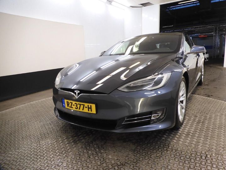 Tesla Model s (2018)