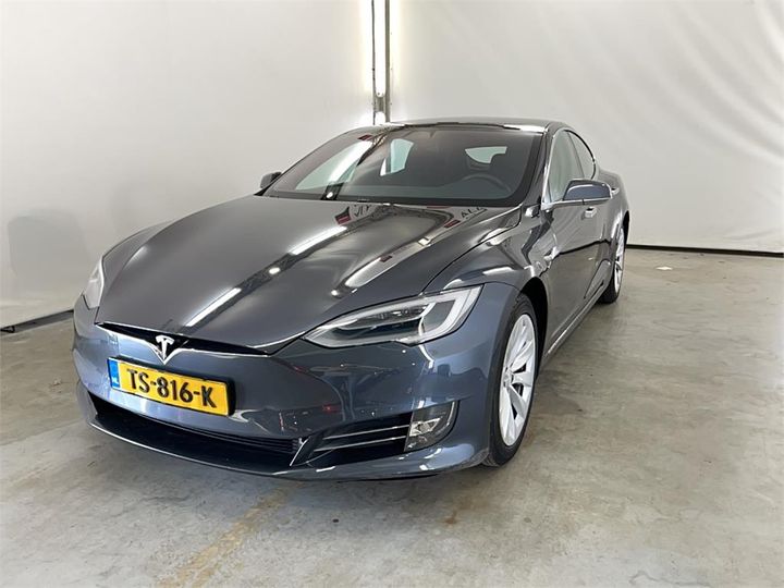 Tesla Model s (2018)