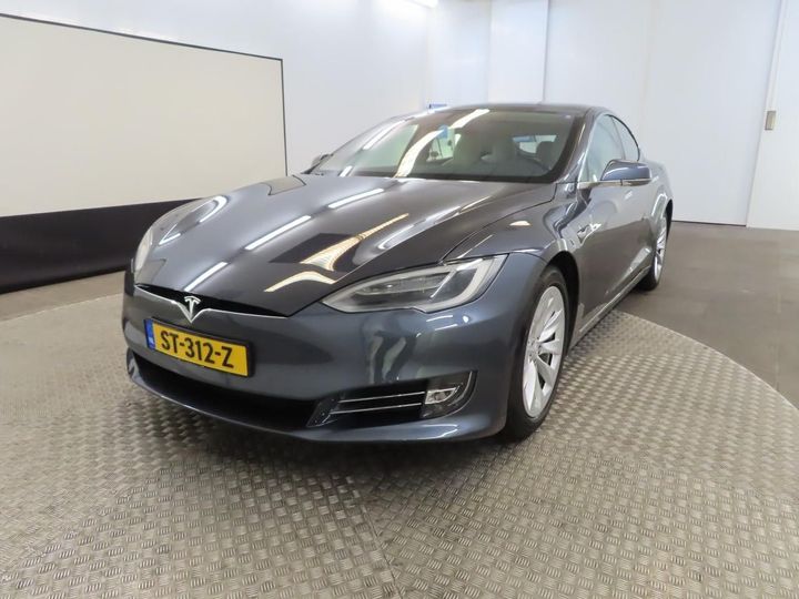 Tesla Model s (2018)