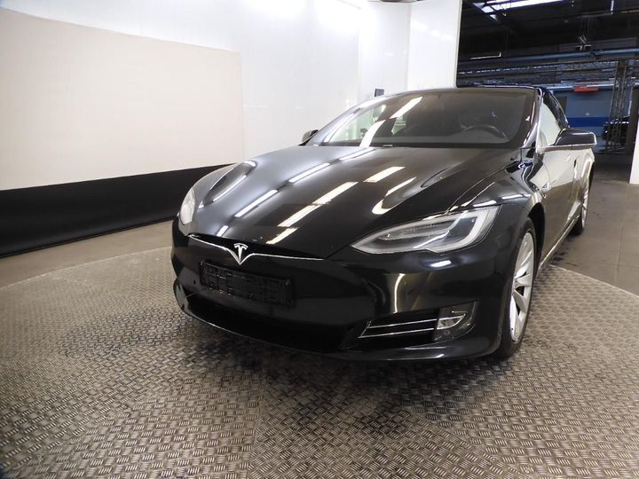 Tesla Model s (2018)