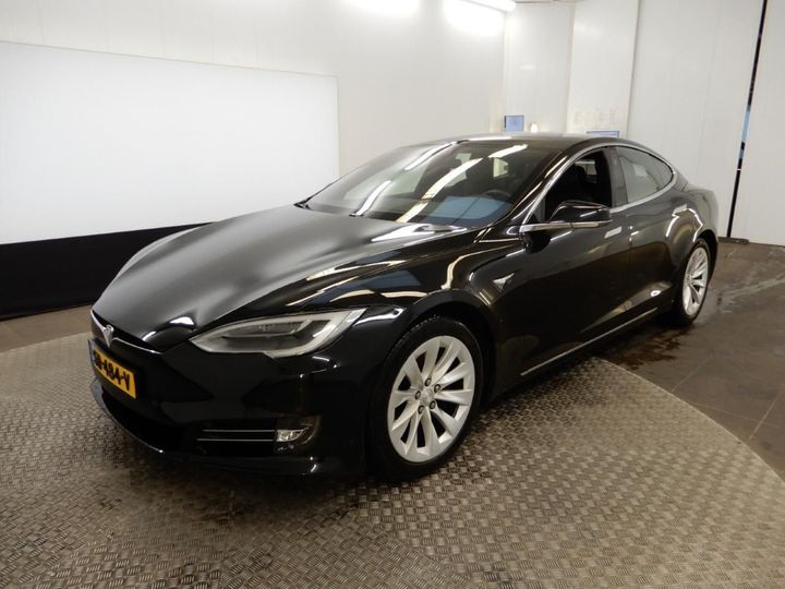 Tesla Model s (2018)