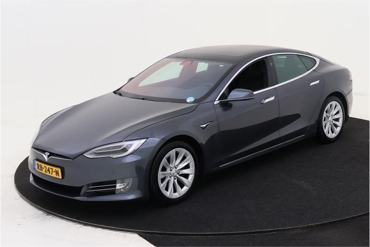 Tesla Model (2017)