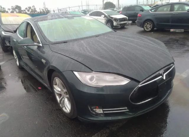 Tesla Model s (2014)