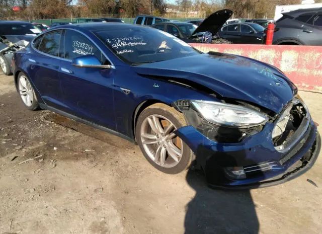 Tesla Model s (2015)