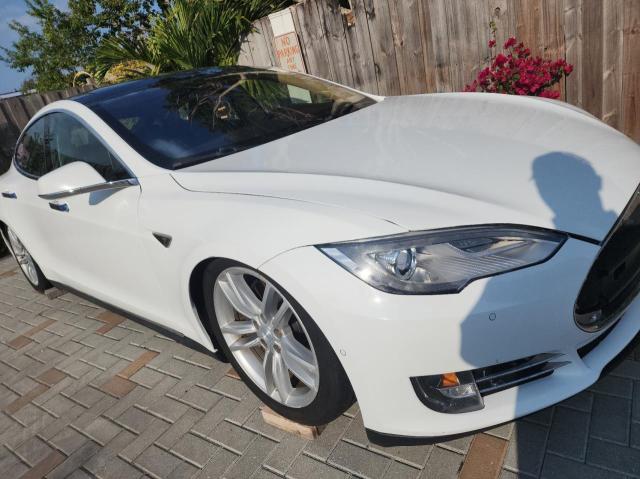 Tesla Model s (2013)