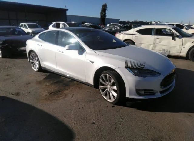 Tesla Model s (2015)