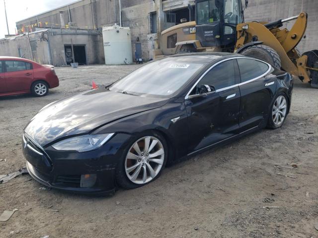 Tesla Model s 85 (2015)
