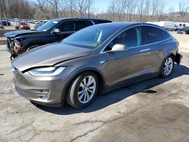 Tesla Model x (2016)