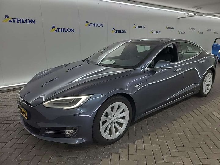 Tesla Model s (2018)