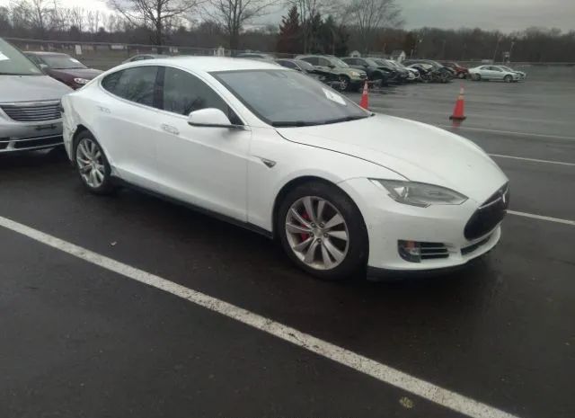 Tesla Model s (2015)