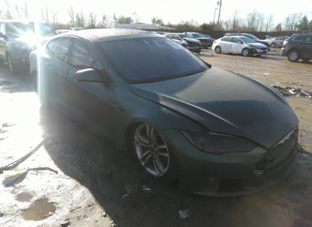 Tesla Model s (2015)