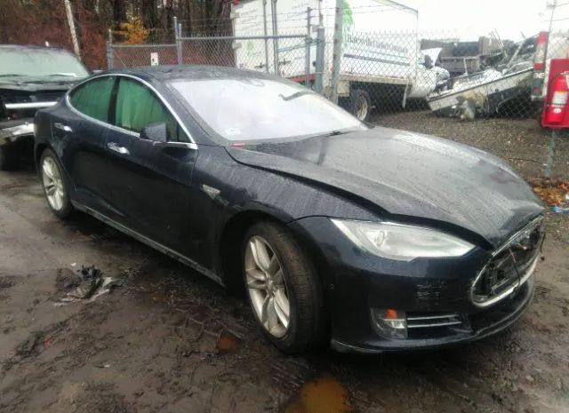 Tesla Model s (2015)