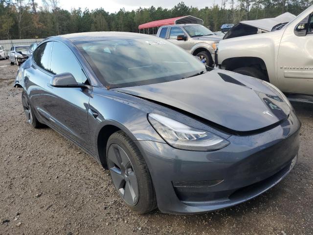 Tesla Model 3 (2022)