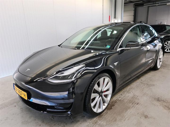Tesla 3 (2019)