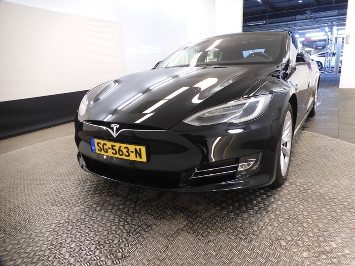 Tesla Model s (2018)