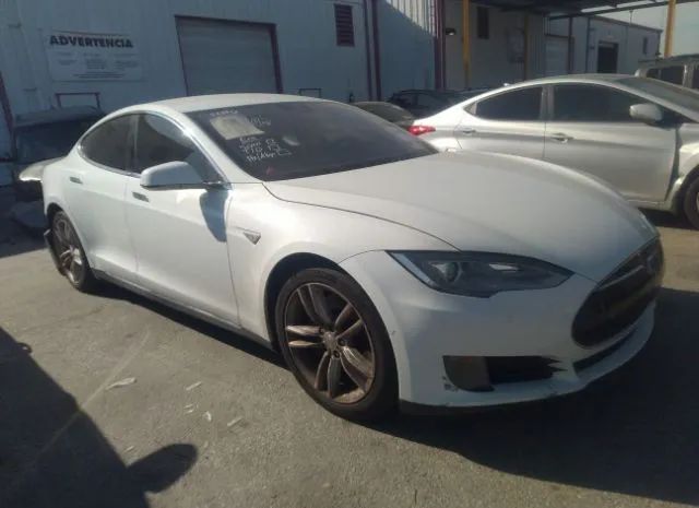 Tesla Model s (2015)