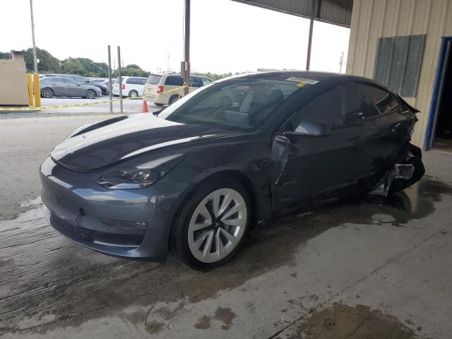 Tesla Model 3 (2022)