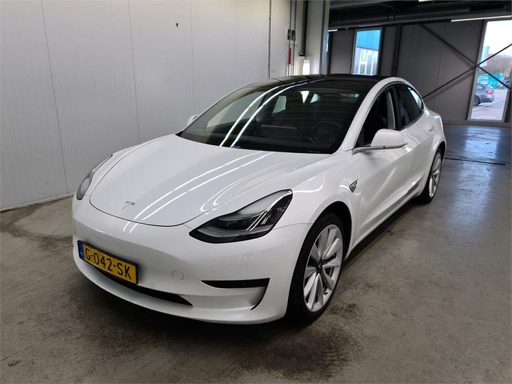 Tesla 3 (2019)
