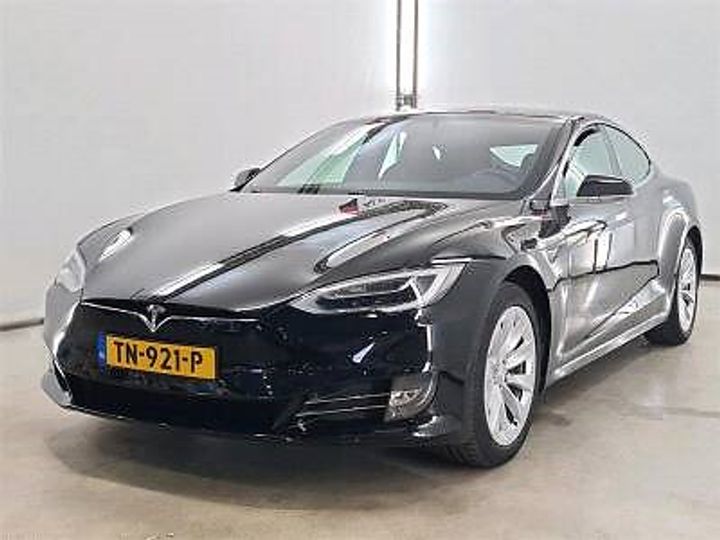 Tesla Model s (2018)