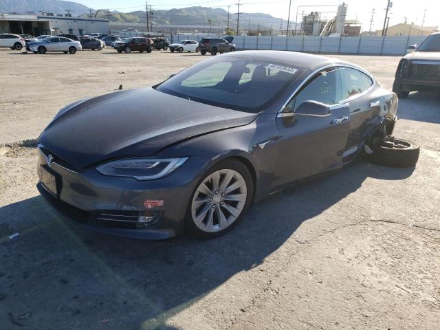 Tesla Model s (2017)
