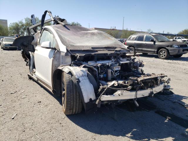 Tesla Model x (2022)