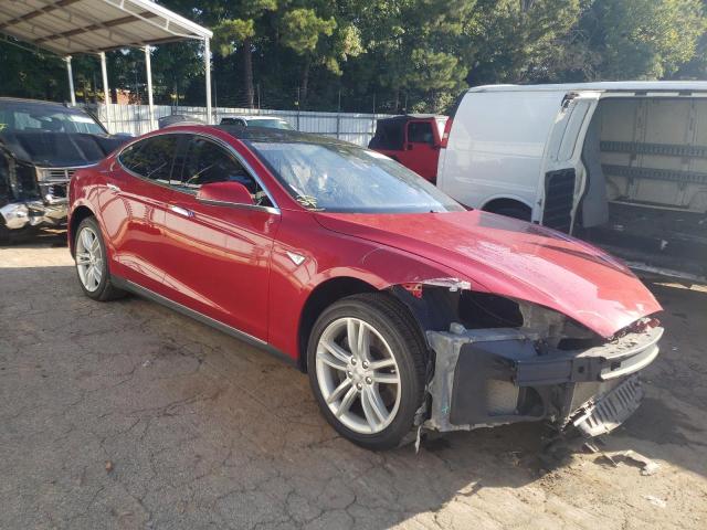Tesla Model s (2015)
