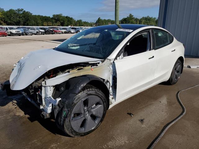 Tesla Model 3 (2021)