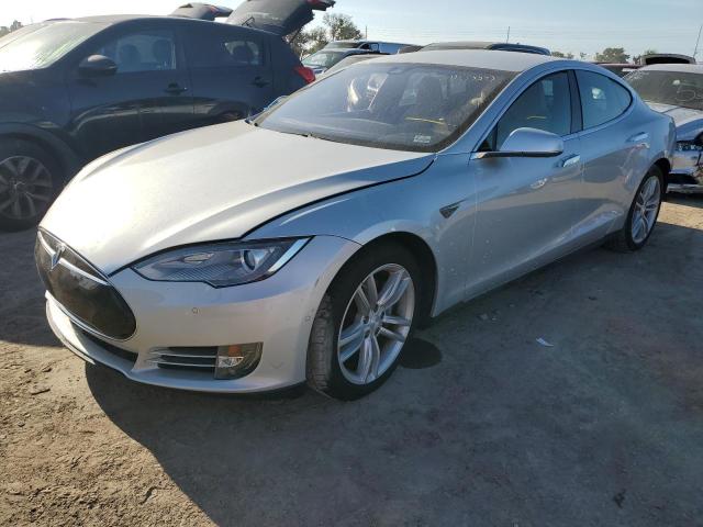 Tesla Model s 85 (2015)