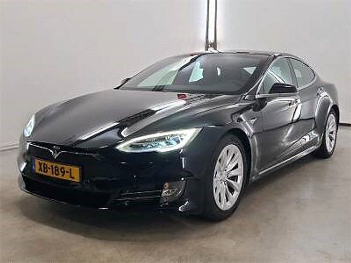 Tesla Model s (2018)
